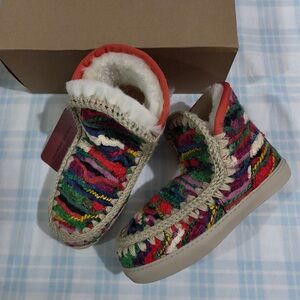 Mou Colorful Striped Woven Fleece-Lined Shoes